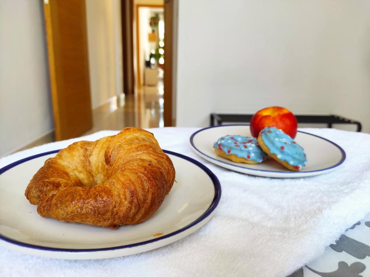 Manuela Nogales Apartments! Malaga Zewnętrze zdjęcie
