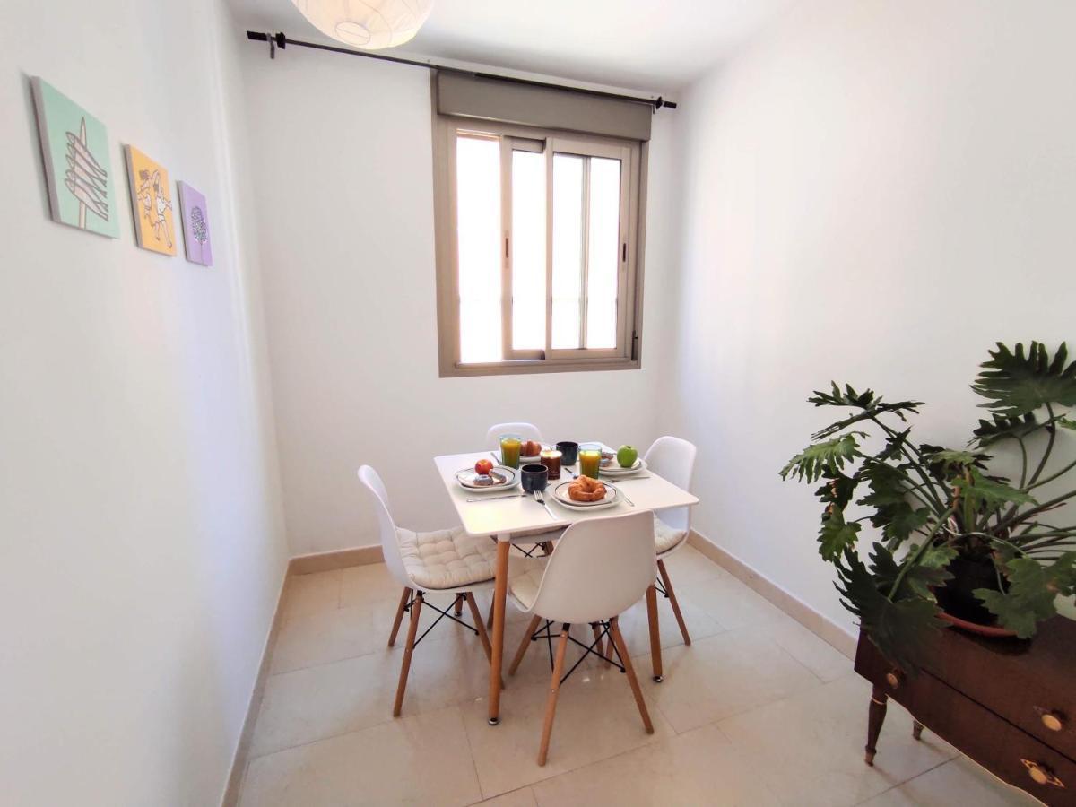 Manuela Nogales Apartments! Malaga Zewnętrze zdjęcie