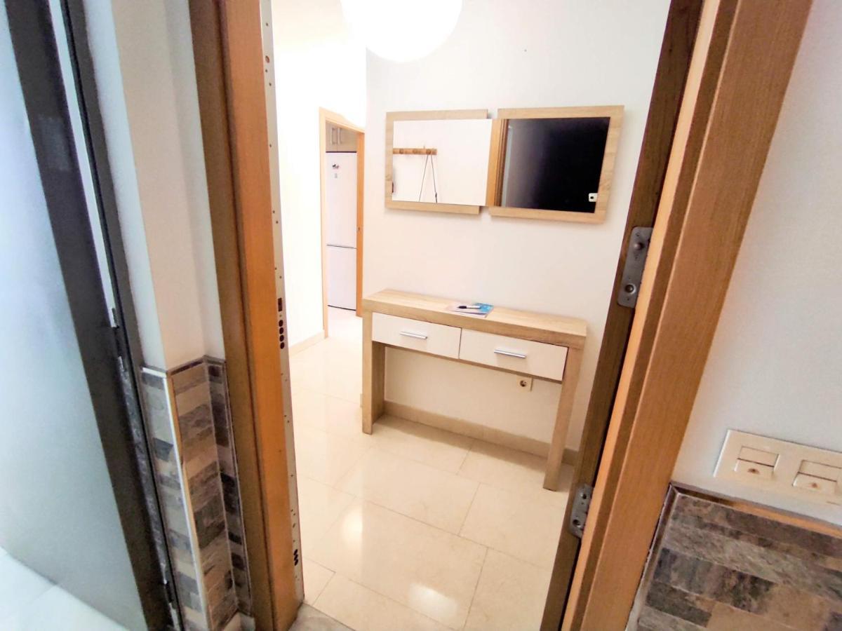 Manuela Nogales Apartments! Malaga Zewnętrze zdjęcie