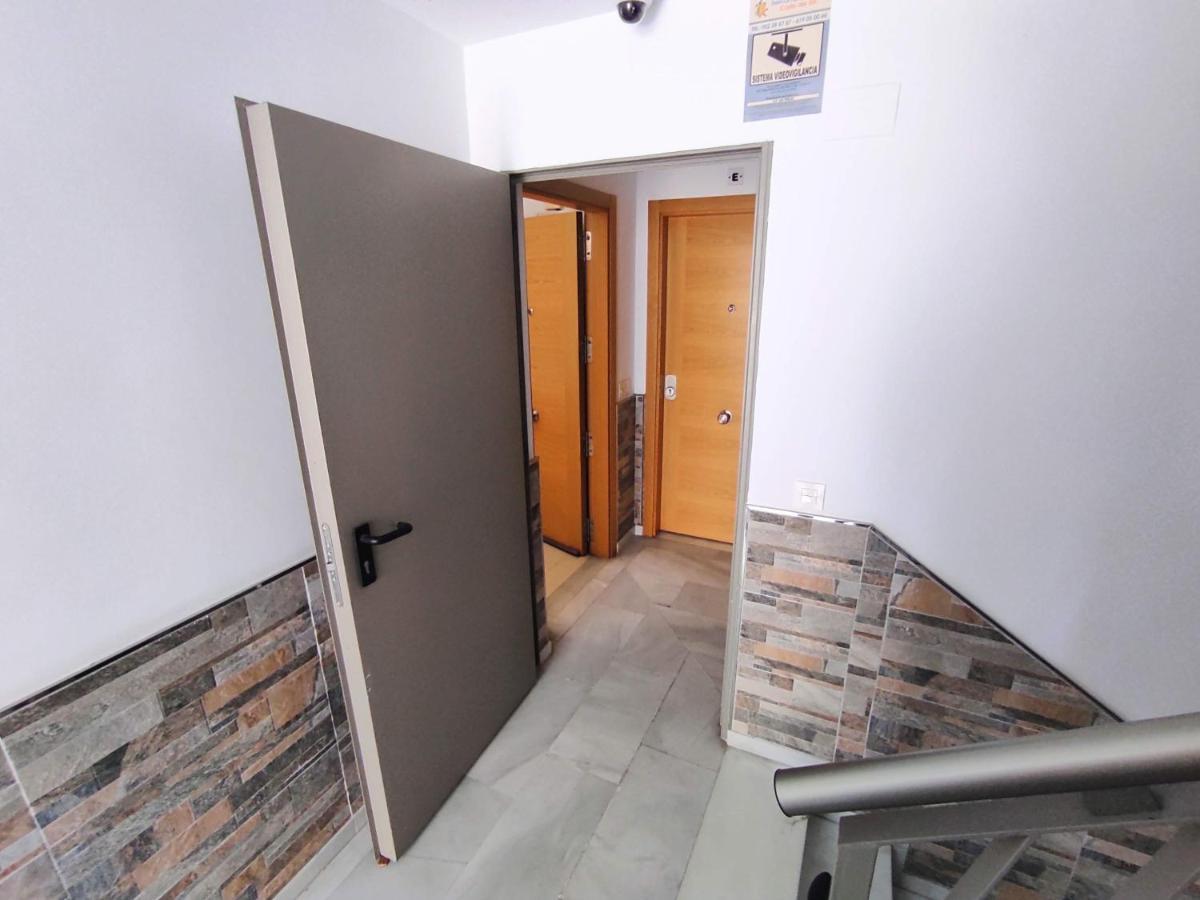 Manuela Nogales Apartments! Malaga Zewnętrze zdjęcie